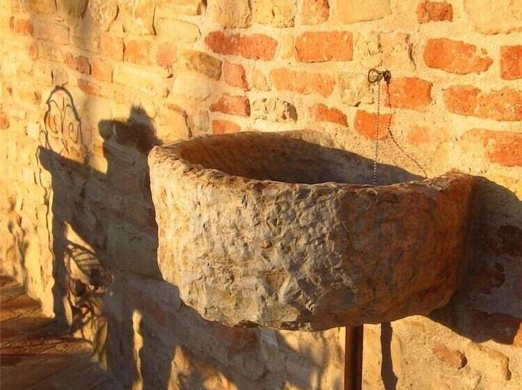 Castello Di Granarola Relais   Adults Friendly