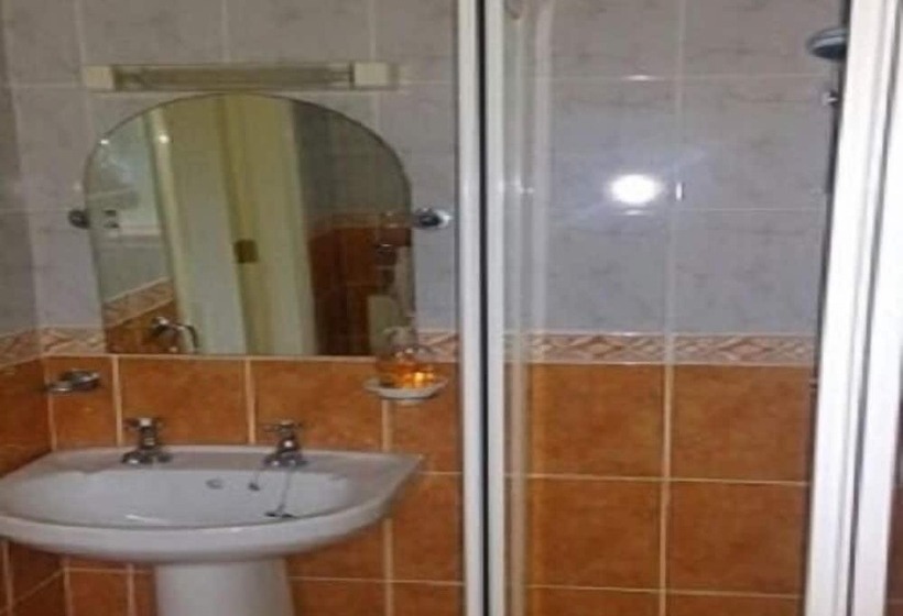 Dun Cromain Bed And Breakfast