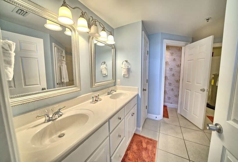 Gulf Crest Condominiums