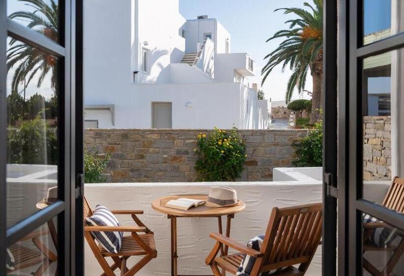 هتل Aella Residence