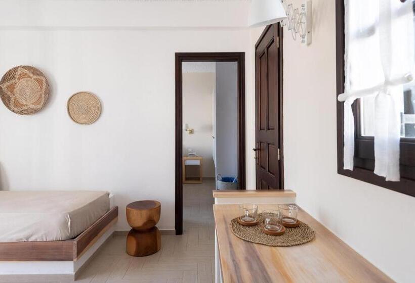 هتل Aella Residence