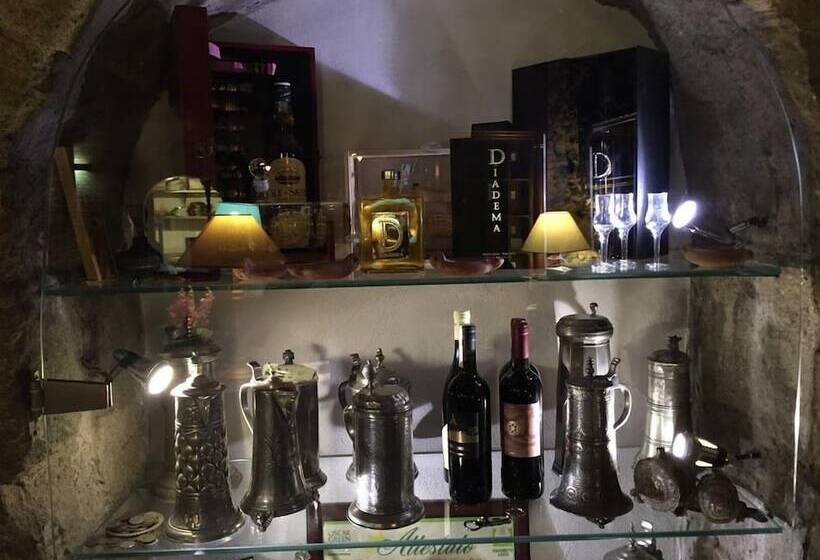 בית מלון כפרי Agriturismo Monte Due Torri