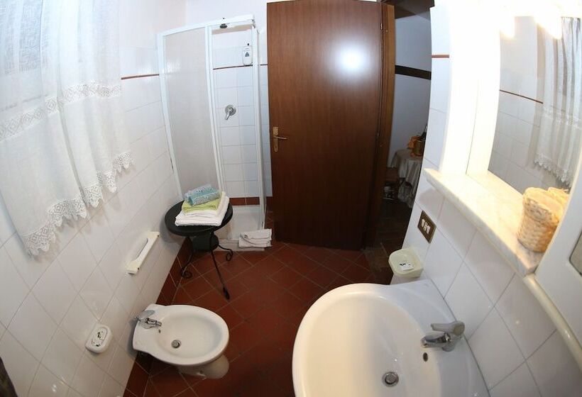 בית מלון כפרי Agriturismo Monte Due Torri