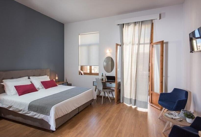 هتل Bluebell Luxury Suites