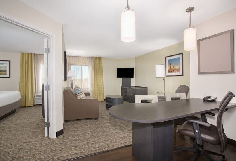 فندق Candlewood Suites Pueblo, An Ihg