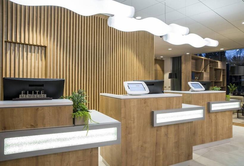 Courtyard By Marriott Edinburgh West