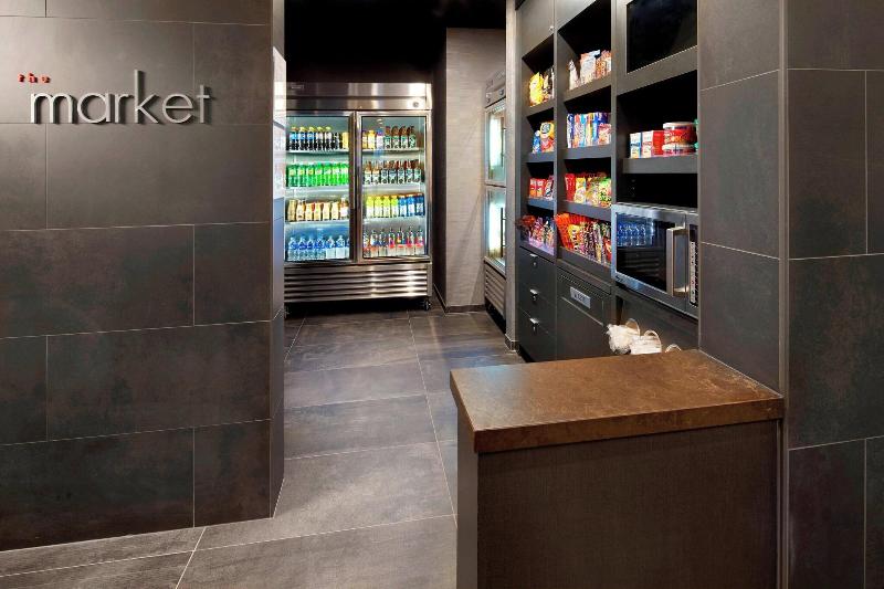 هتل Courtyard By Marriott Houston Intercontinental Airport