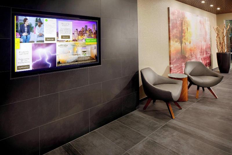 هتل Courtyard By Marriott Houston Intercontinental Airport