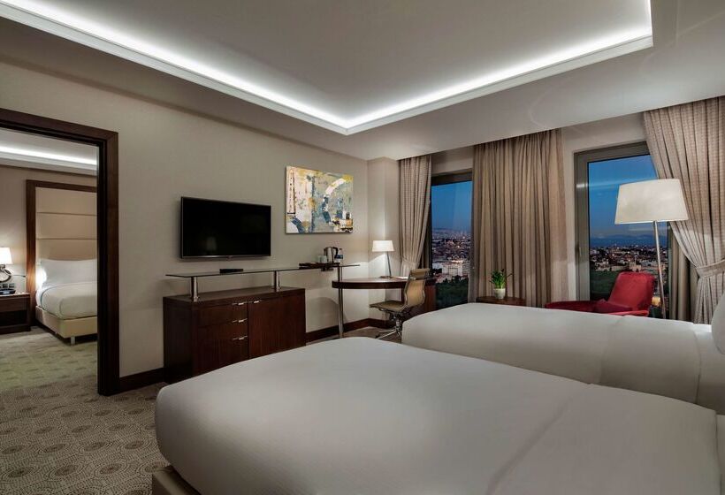 فندق Doubletree By Hilton Istanbul Topkapi