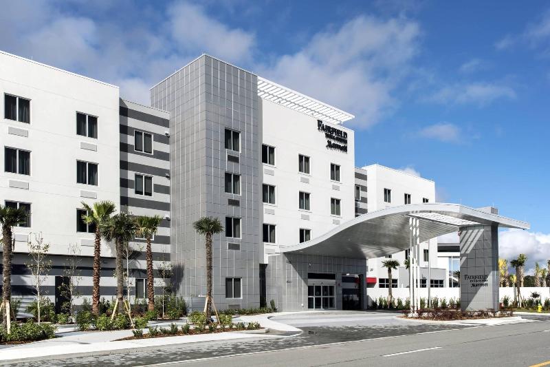 호텔 Fairfield Inn & Suites By Marriott Daytona Beach Speedway/airport