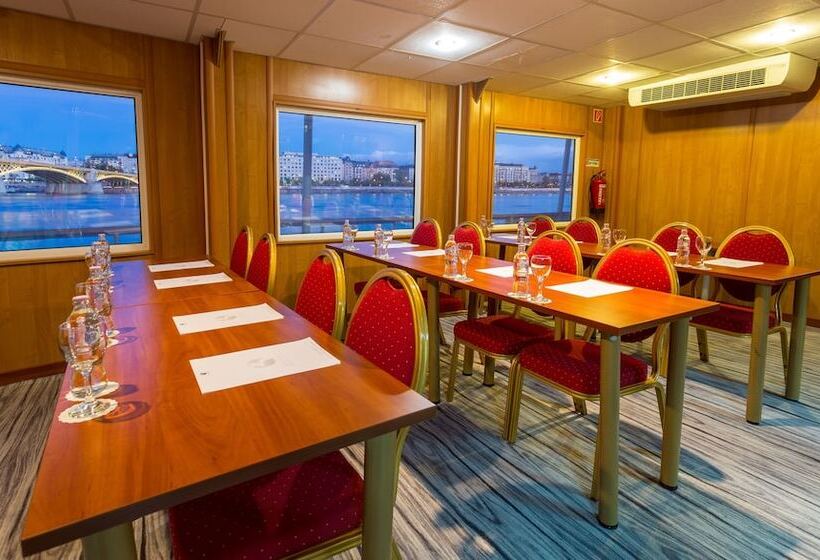 Fotos del hotel Grand Jules  Boat:  24