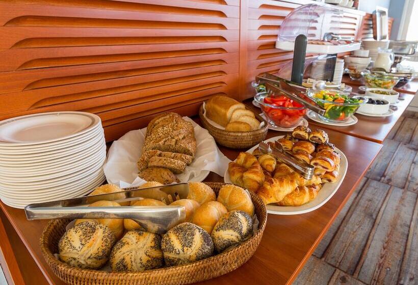 Fotos del hotel Grand Jules  Boat:  8