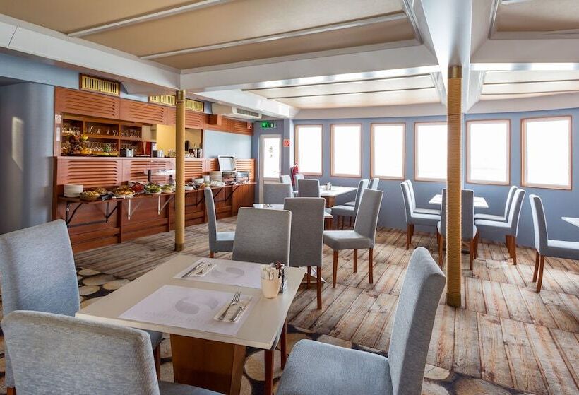 Fotos del hotel Grand Jules  Boat:  12