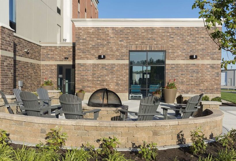 فندق Hampton Inn Westfield