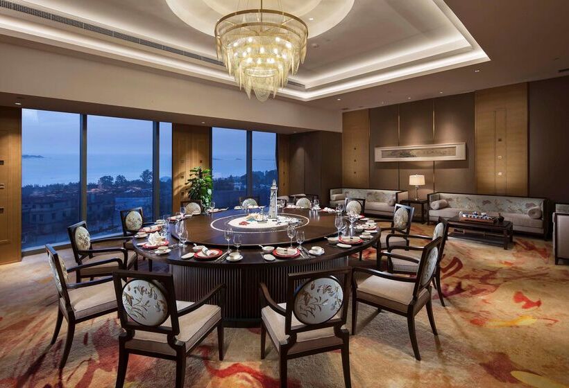 هتل Hilton Yantai