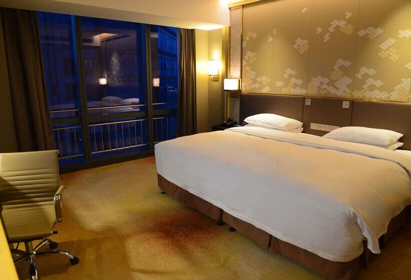 هتل Hilton Yantai