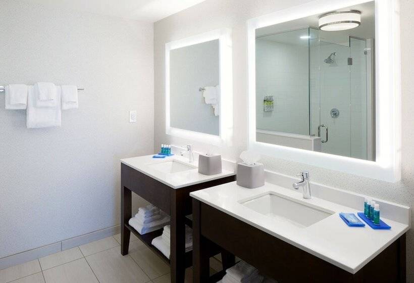 בית מלון כפרי Holiday Inn Express & Suites   Cincinnati North   Liberty Way, An Ihg