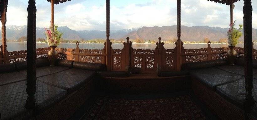 فندق Zaffer Group Of Houseboats