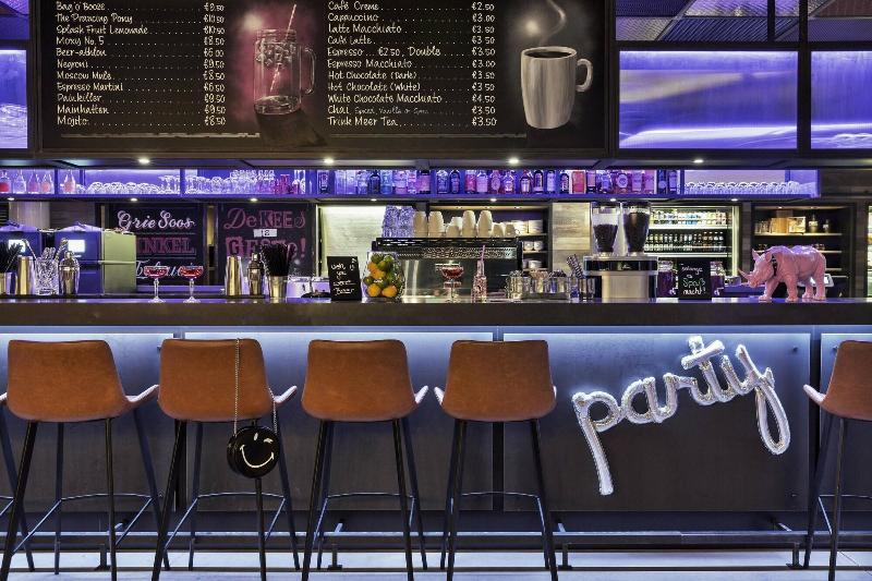 호텔 Moxy Frankfurt East