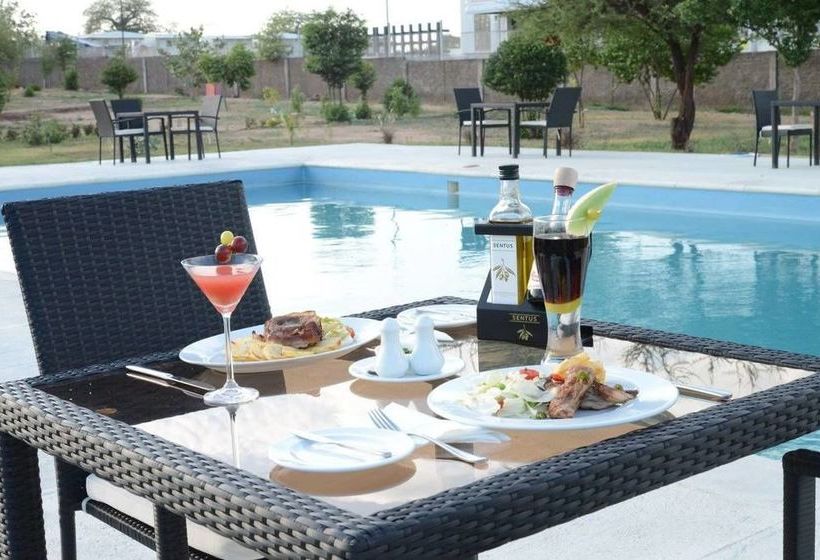 ホテル Natura Tete