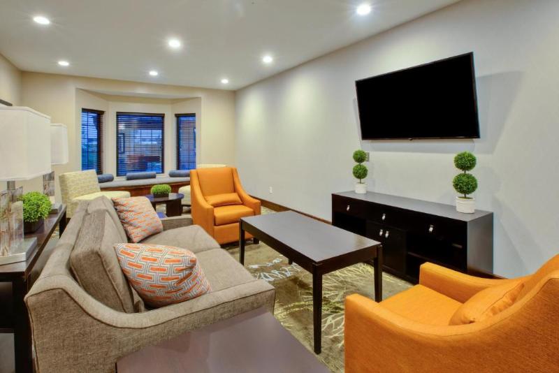 בית מלון כפרי Staybridge Suites   Benton Harbor St. Joseph, An Ihg
