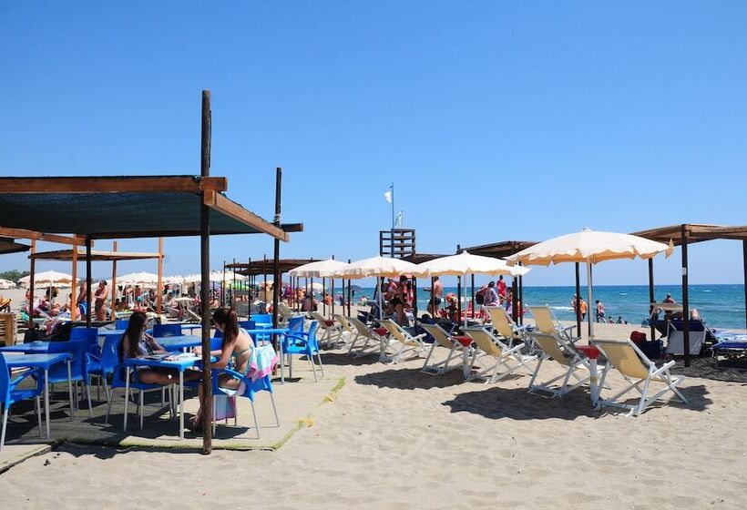 호텔 Villaggio Camping Torre Salinas