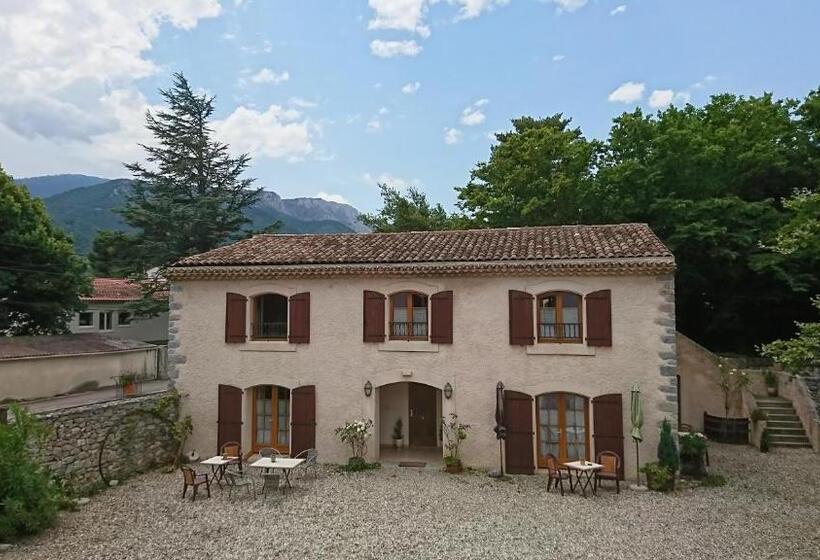 פנסיון Relais De Laval