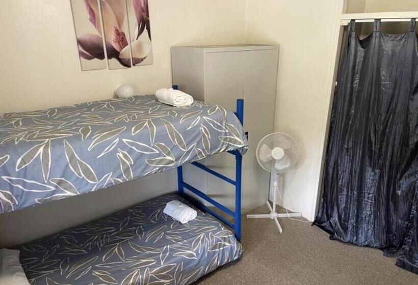 Курорт Murray Gardens Motel