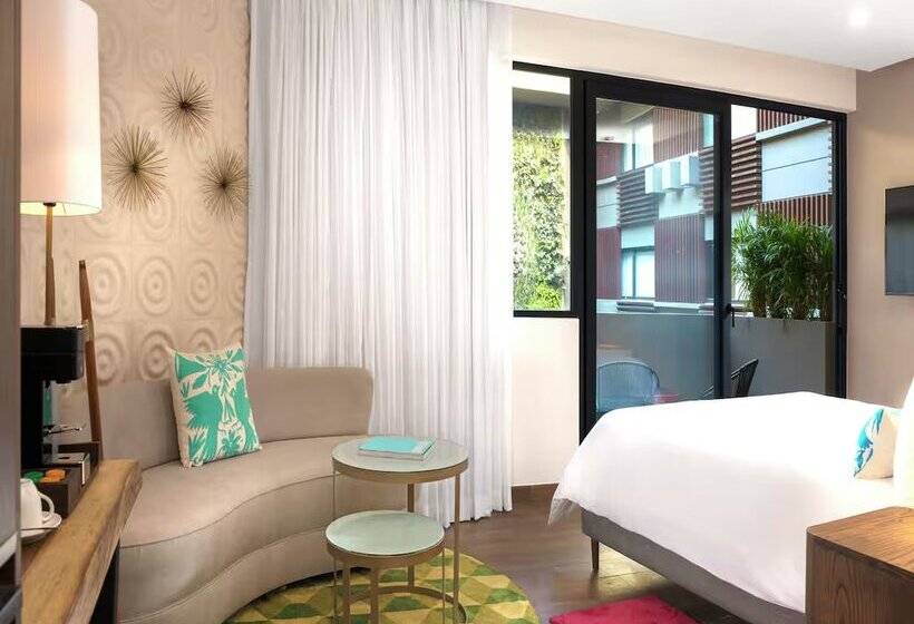 Fotos del hotel The Fives Downtown Hotel & Residences, Curio Collection by Hilton:  4