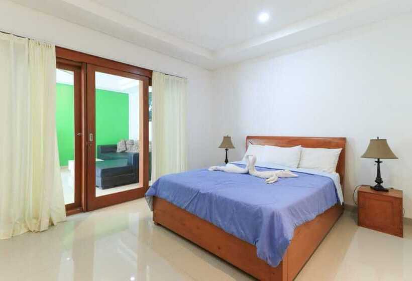 Yuli Bungalows