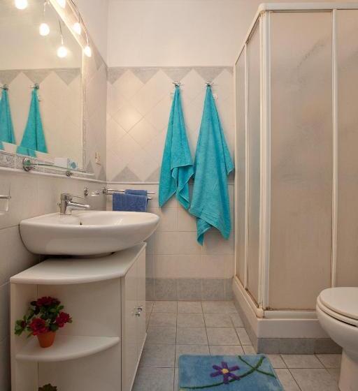 تختخواب و صبحانه Piccadilly House