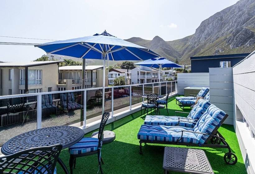 تختخواب و صبحانه Whale Coast Ocean Villa