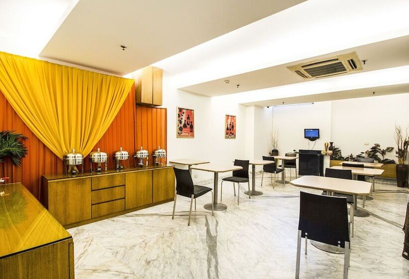 Fotos del hotel Fab Raj Darbar Iffco:  5