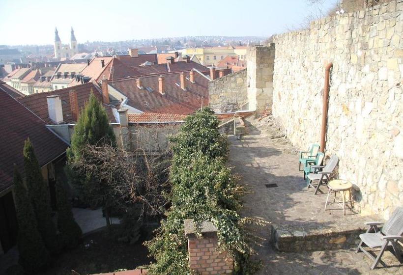 酒店 Aphrodite Apartments & Café