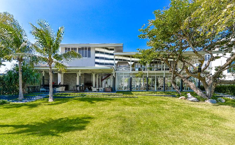 هتل Baba Beach Club Hua Hin Luxury Pool Villa By Sri Panwa