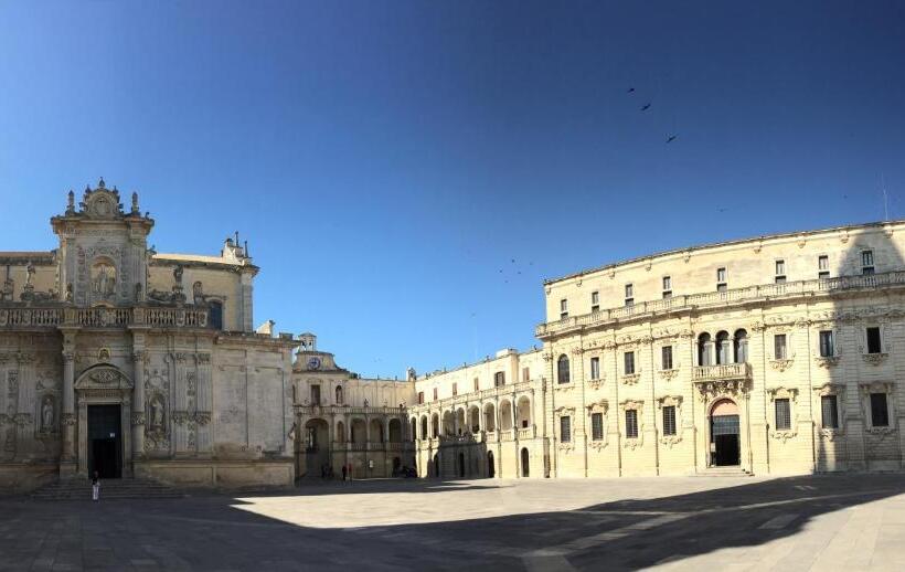 هتل B&b Le Comari Salentine