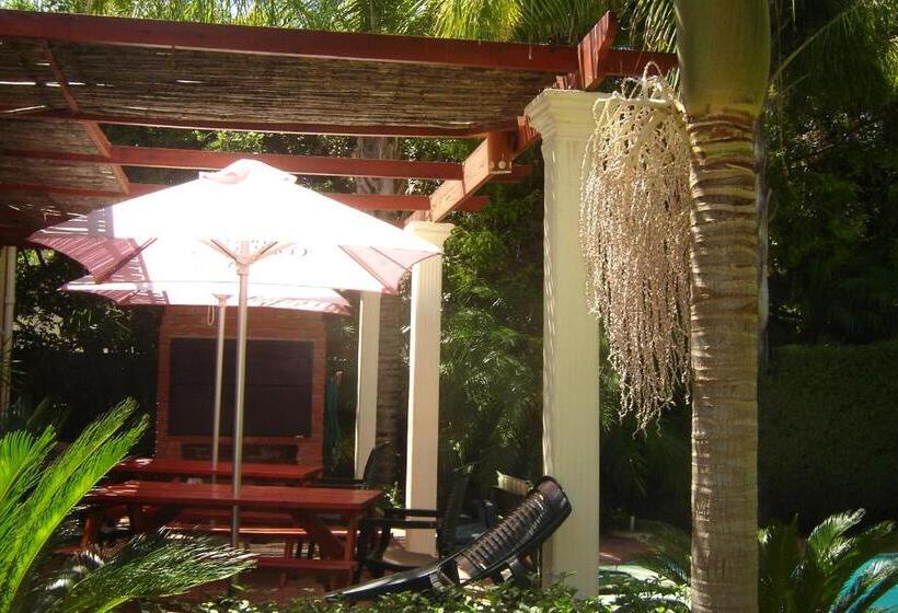 Отель Cedar Lodge Guest House