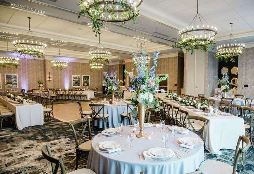 هتل Embassy Suites By Hilton Wilmington Riverfront