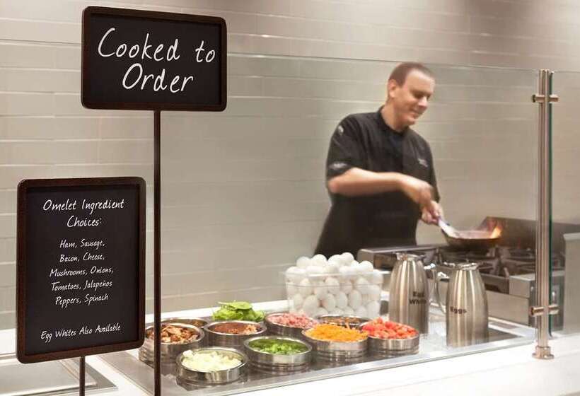 هتل Embassy Suites By Hilton Wilmington Riverfront