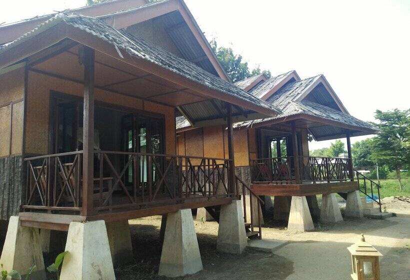 هتل Pai Park Cottage