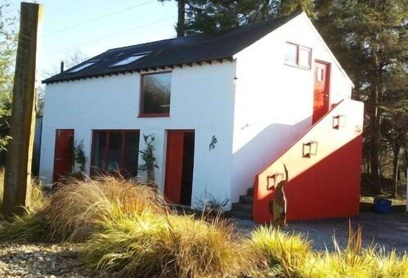 פנסיון The Village Studio Apartments