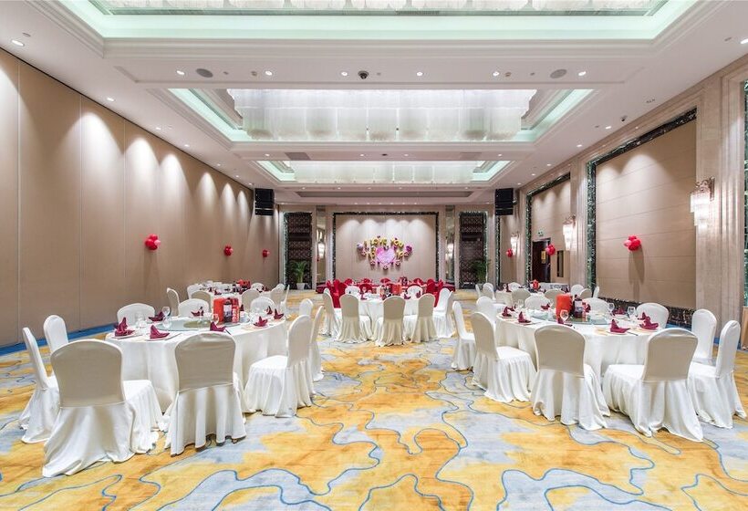 Qianjiang Junting Hotel, Haining