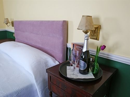 Reddans Of Bettystown Luxury Bed & Breakfast, Restaurant And Bar