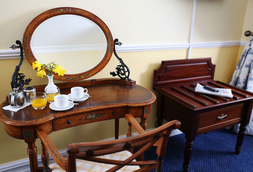 Reddans Of Bettystown Luxury Bed & Breakfast, Restaurant And Bar