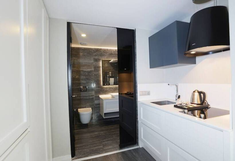 Riva Hotel Alsancak