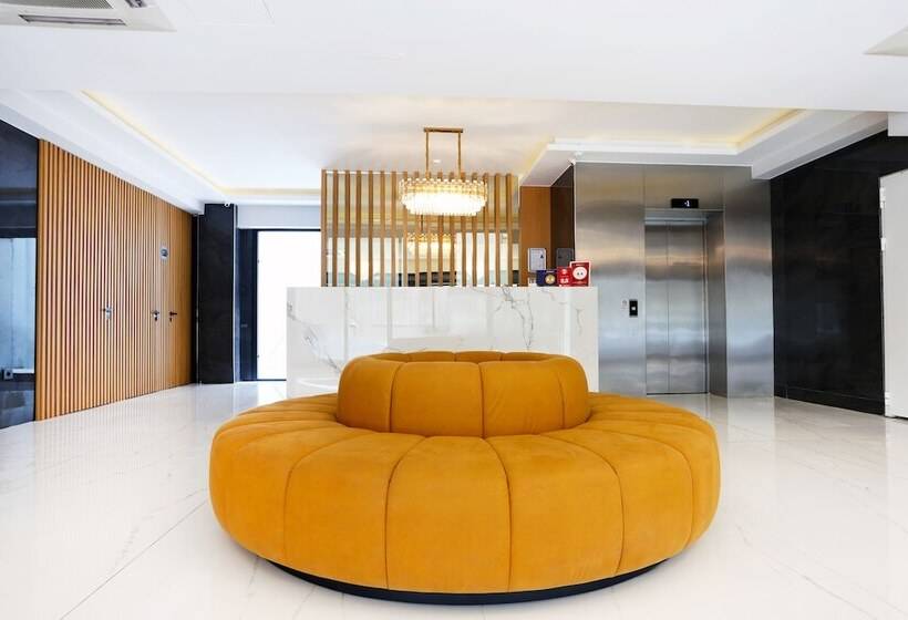 Riva Hotel Alsancak
