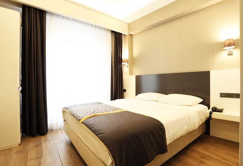 Riva Hotel Alsancak