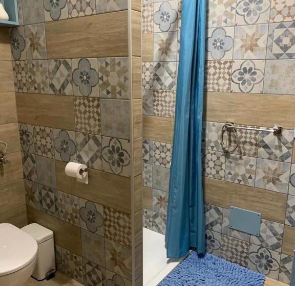 تختخواب و صبحانه Affittacamere Da Jasmina Venzone