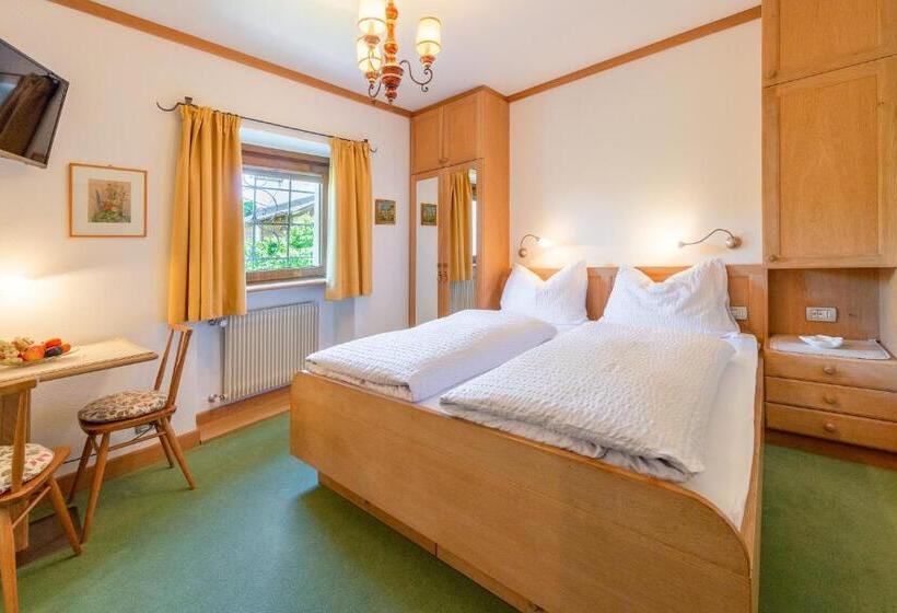 تختخواب و صبحانه Haus Oberhofer