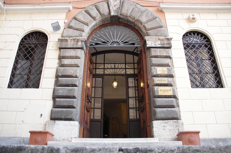 تختخواب و صبحانه Ingrami Suites And Spa